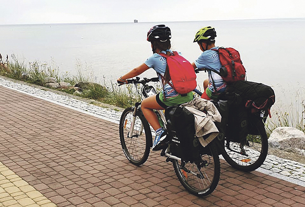 Rodzinnie na szlakach górskich i rowerowych