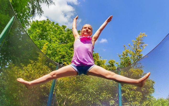 Trampolina – jak wyskakać sobie dobry humor i kondycję?